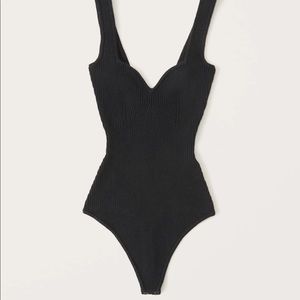 Abercrombie & Fitch Ribbed Knit Sweetheart Bodysuit